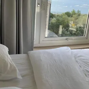 Liv Apartment